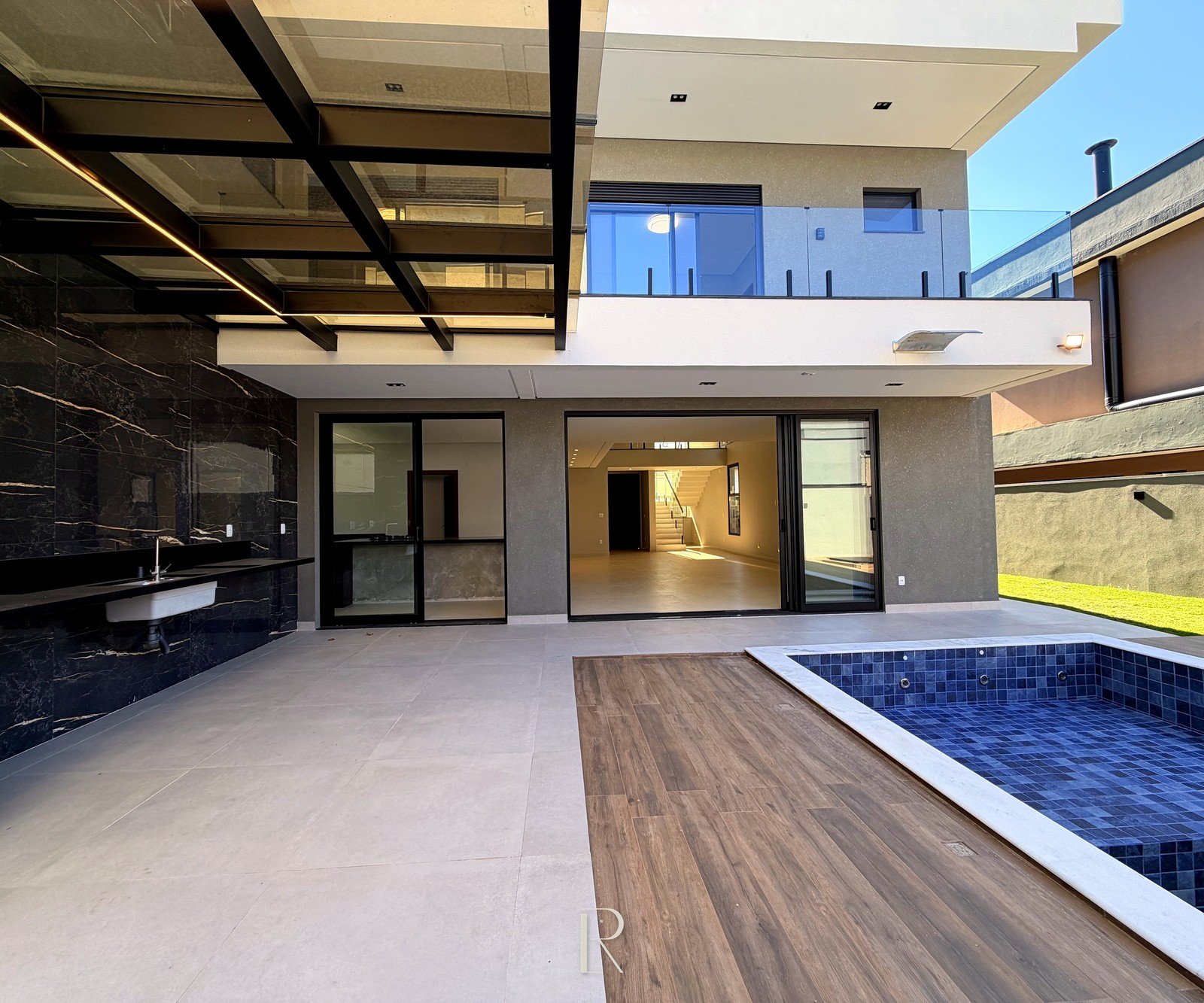 Casa em condomínio em Urbanova